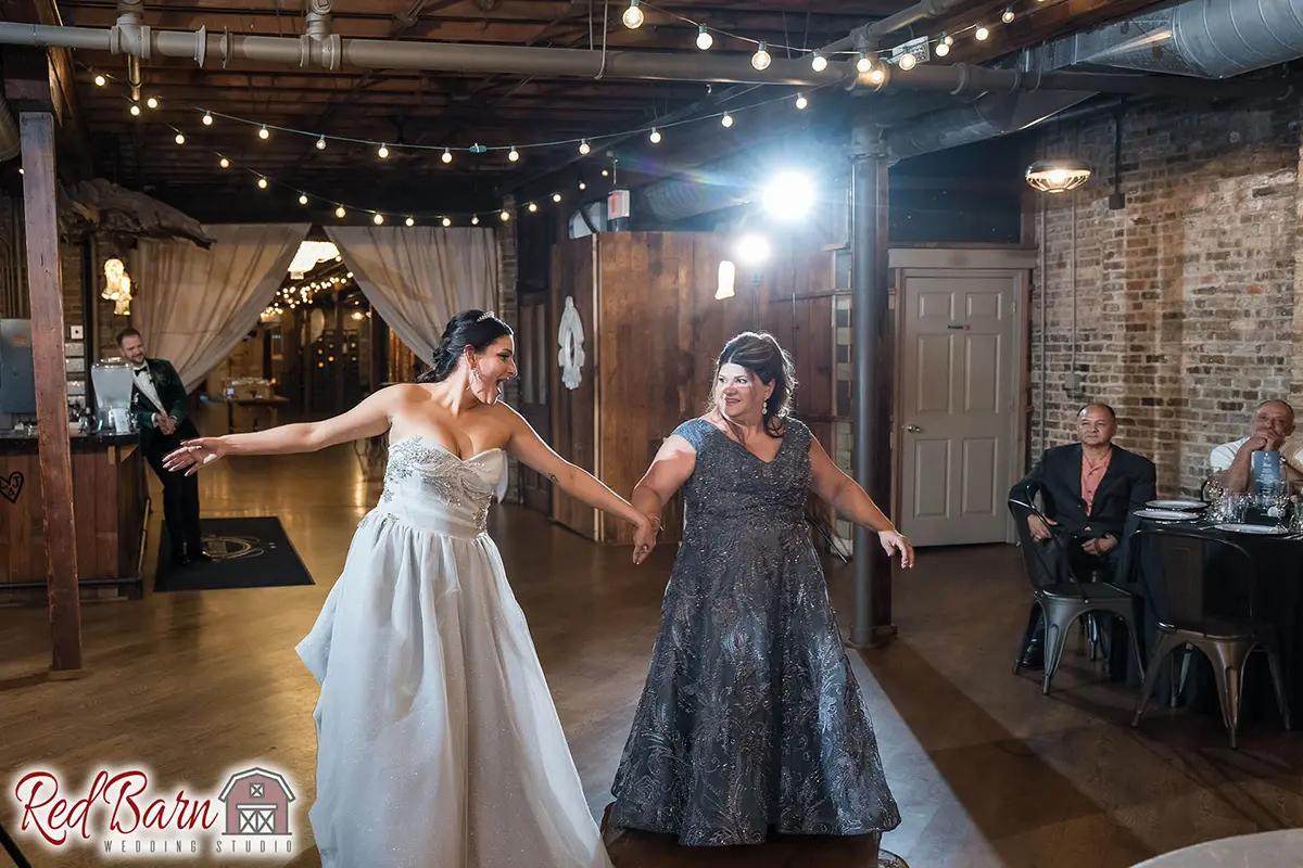 Red Barn Wedding Photography