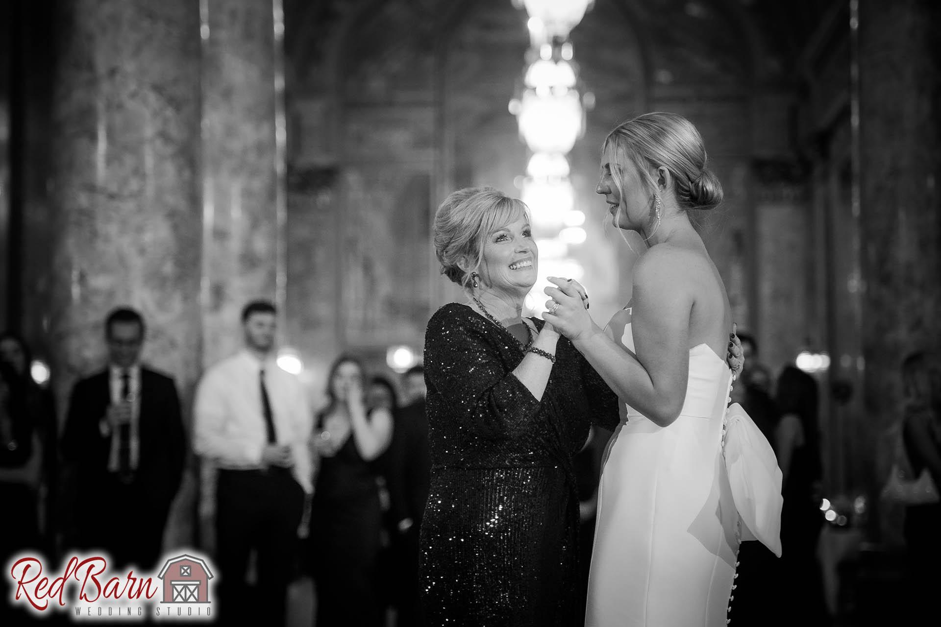 Red Barn Wedding Photography
