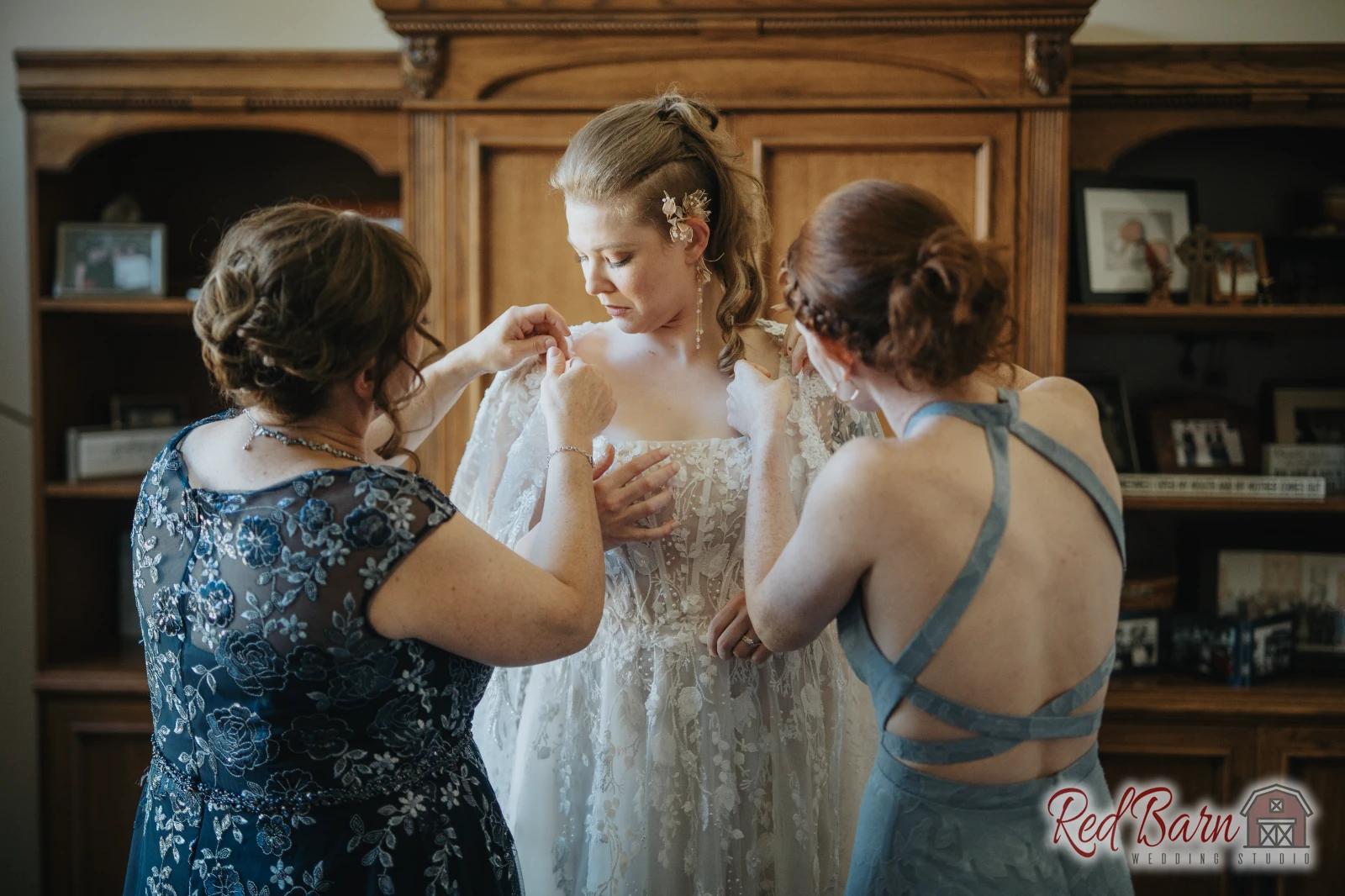 Red Barn Wedding Photography
