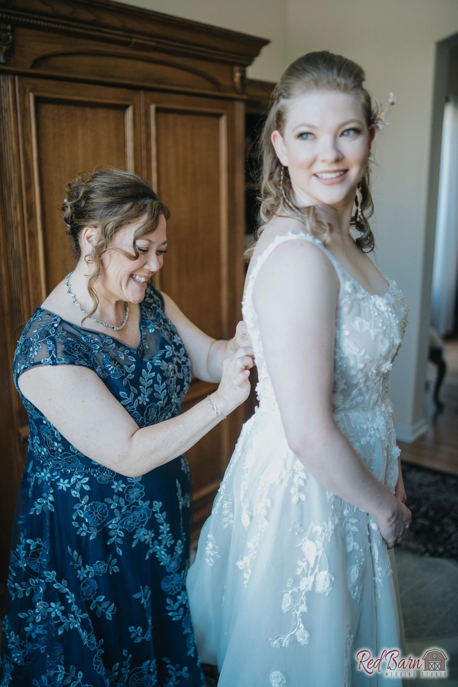 Red Barn Wedding Photography